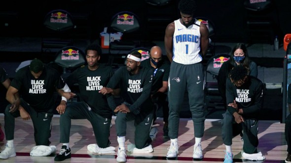 Jonathan Isaac, primul baschetbalist din NBA care refuză să îngenuncheze